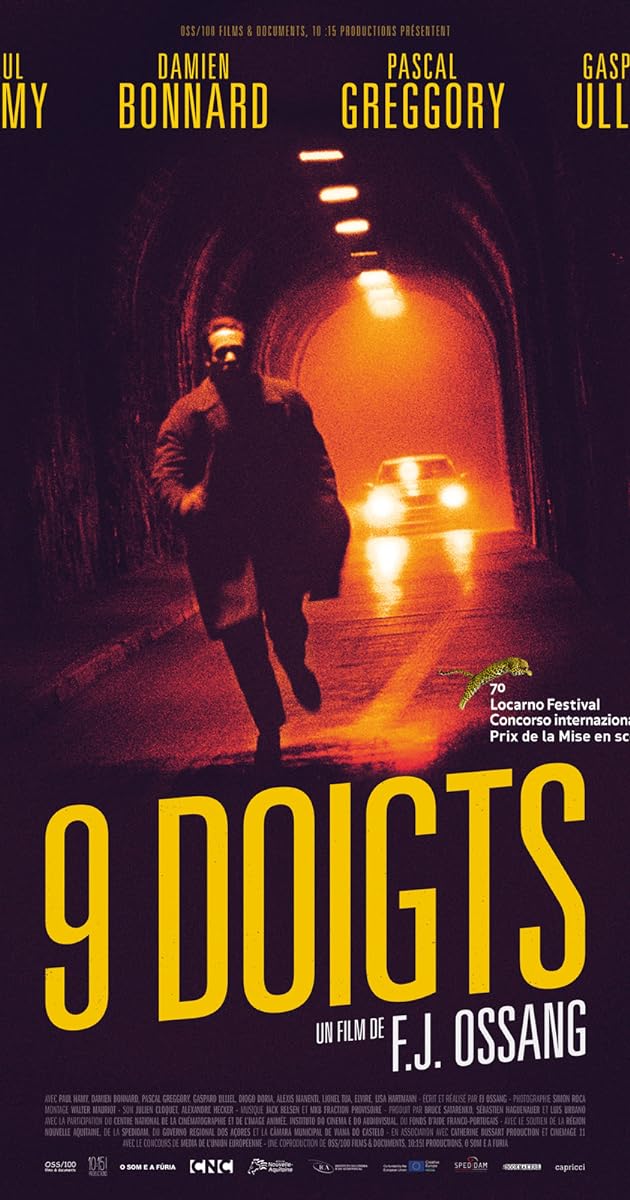 9 doigts